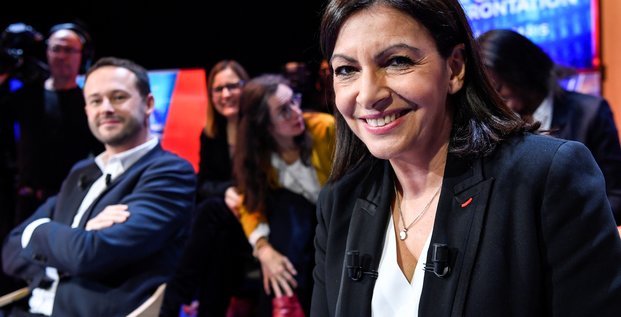 Anne Hidalgo, maire de Paris, avant un débat entre 7 des 8 candidats en lice pour les municipales de Paris, diffusé sur LCI le 4 mars 2020