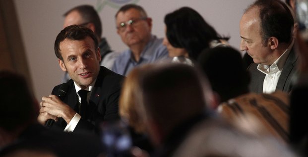 Emmanuel Macron assiste à la Convention citoyenne pour le climat au Conseil économique, social et environnemental (CESE), à Paris, le 10 janvier 2020.