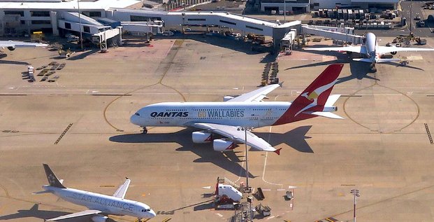Airbus A380 de la compagnie australienne Qantas, sur le tarmac de l'aéroport international de Sydney