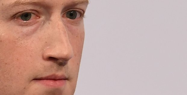 Zuckerberg prend ses distances vis a vis de twitter