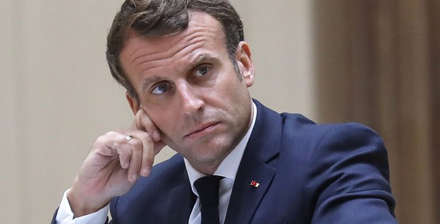 Macron promet une nouvelle equipe a ses cotes