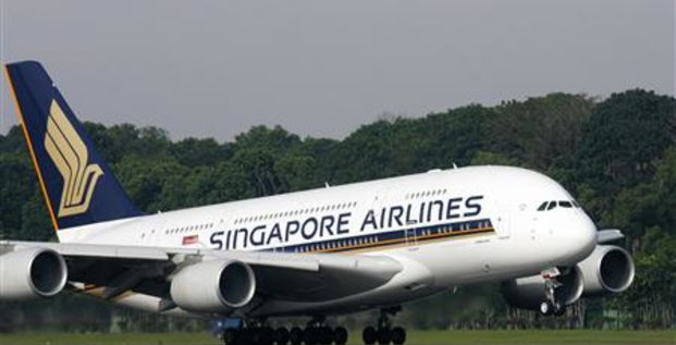 REPORT DE LA LIVRAISON DE HUIT A380 À SINGAPORE AIRLINES