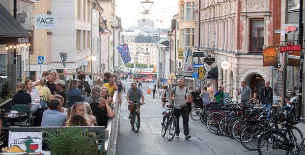 Suède, Stockholm, terrasse, restaurant, vélo, rue