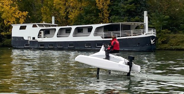 Essais de l'Overboat (Neocean) sur la Seine en octobre 2020