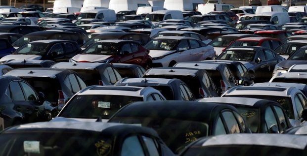 Immatriculations de voitures neuves en baisse de 19,82% en aout, selon le ccfa