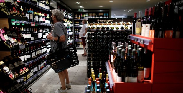 Les decisions americaines couteront plus d'un milliard d’euros a la filiere de francaise des vins et spiritueux, selon la fevs