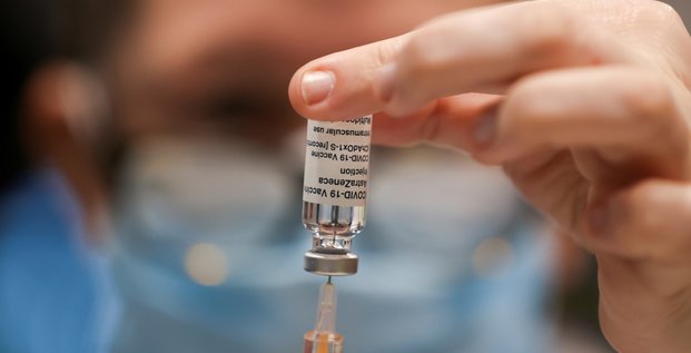 Coronavirus: le vaccin astrazeneca efficace trois mois a 76% avec une seule dose, dit oxford