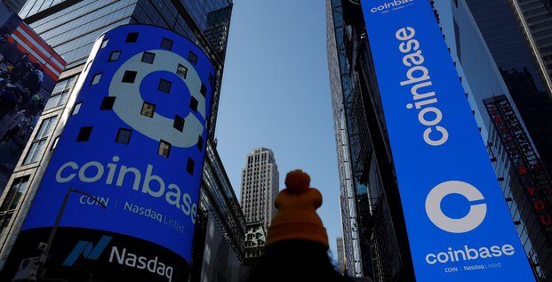 Coinbase valorisee pres de 100 milliards de dollars pour ses debuts en bourse