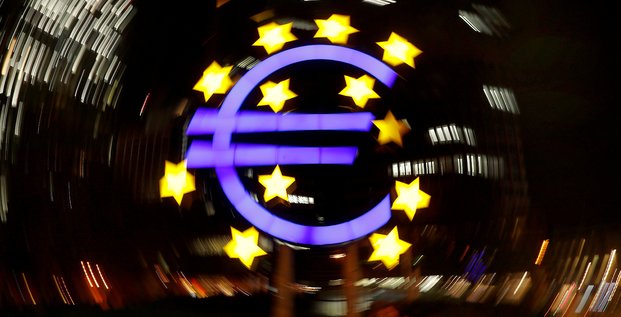 Zone euro: l'inflation, a 2,0% sur un an, depasse l'objectif de la bce