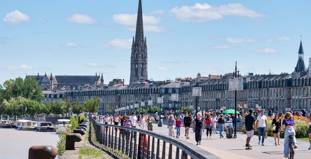 Centre-ville de Bordeaux quais