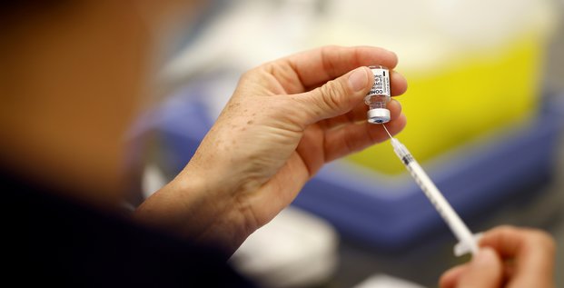 En france, 50% de la population a recu une premiere injection de vaccin contre le covid-19