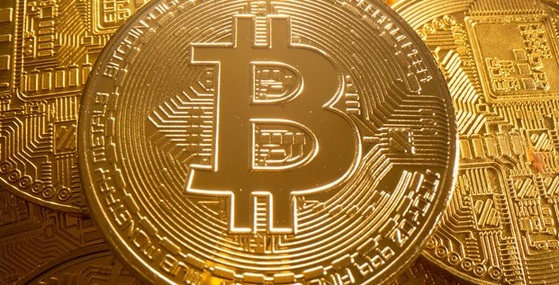 Le bitcoin remonte a 60,000 dollars, decision cle en vue sur un fonds indiciel a wall street