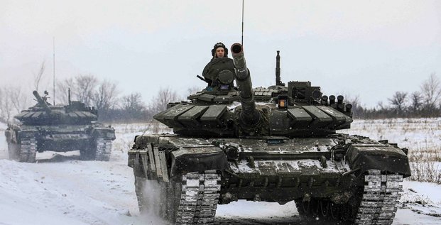 Des soldats russes deployes pres de l'ukraine retournent dans leurs bases, selon des agences russes