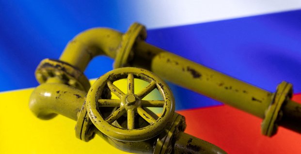 Ukraine: une portion de gazoduc en feu dans la region separatiste de louhansk