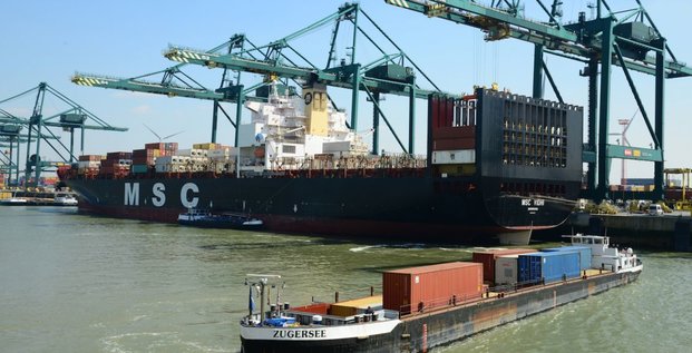 Trafic fluvial port du Havre