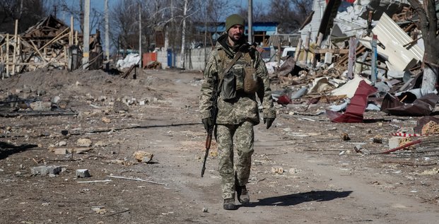 Ukraine: poutine envisage d'utiliser des armes chimiques, dit biden