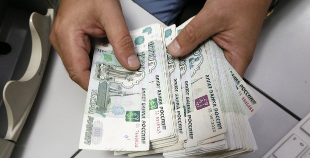 La russie devrait travailler a un elargissement des paiements en roubles, dit le kremlin
