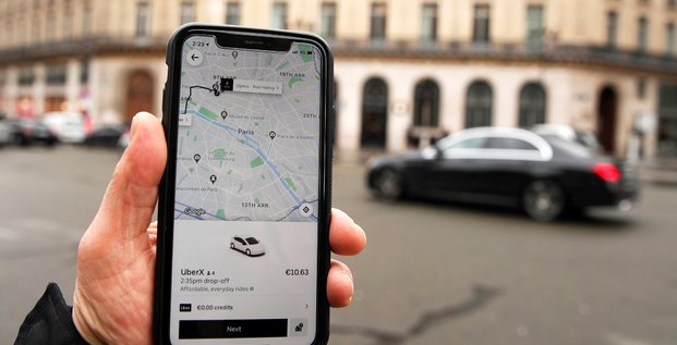 France: un deal entre uber et macron, alors a bercy, sur la licence vtc, selon le monde