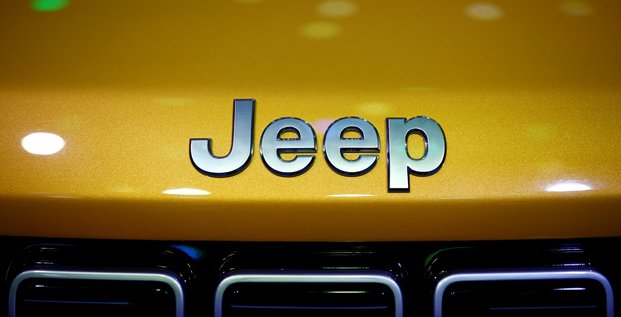 Le logo de jeep au paris auto show 2022