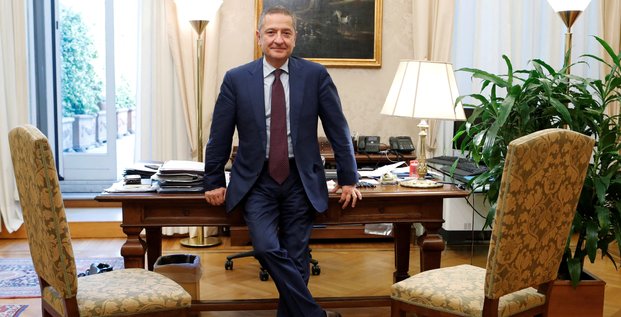 Fabio panetta, dans son bureau avant sa nomination au comite executif de la banque centrale europeenne