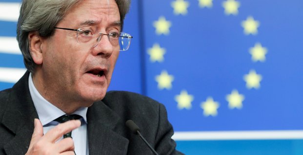 Le commissaire europeen a l'economie paolo gentiloni lors d'une conference de presse a bruxelles