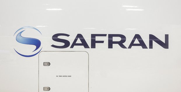 Photo du logo de safran au 54e salon international de l'aeronautique et de l'espace de paris