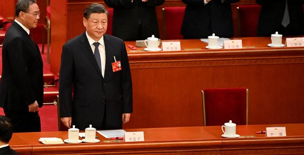 Le president chinois xi jinping et li qiang, membre du comite permanent du politburo,lors de la quatrieme session pleniere de l'assemblee populaire nationale (apn) a pekin, en chine