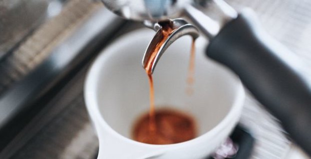 Cette machine à café De’Longhi est le meilleur rapport qualité-prix en 2023