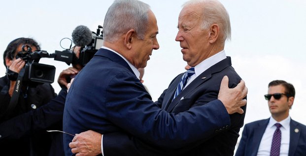 Le president americain joe biden est accueilli par le premier ministre israelien benjamin netanyahu a tel aviv, en israel