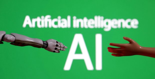 Des mots intelligence artificielle ie et une miniature de robot et de main de joue