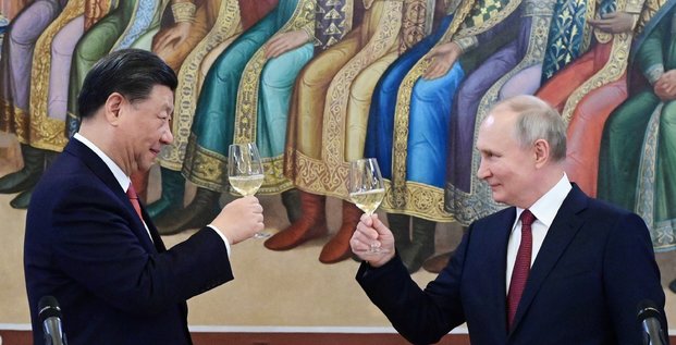 Vladimir poutine et xi jinping lors d'une reception a moscou