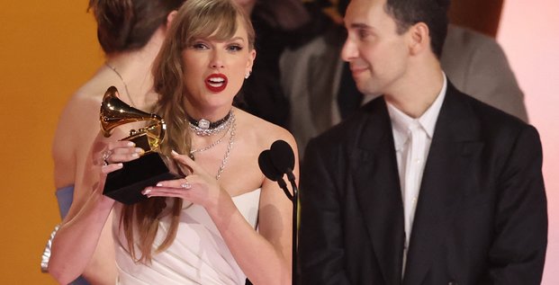 Taylor swift lors de la 66e edition des grammy awards a los angeles