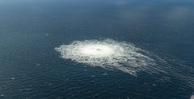 Fuite de gaz a nord stream 2 vue depuis un f-16 danois a bornholm, danemark