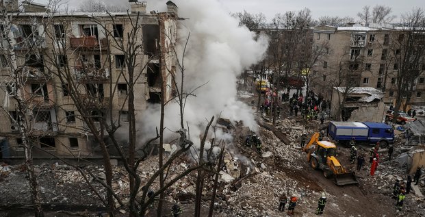 Consequences d'une attaque de missiles russes a kharkiv, en ukraine