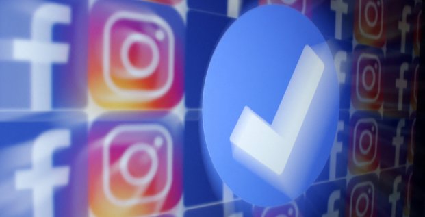 Les logos de facebook et instagram