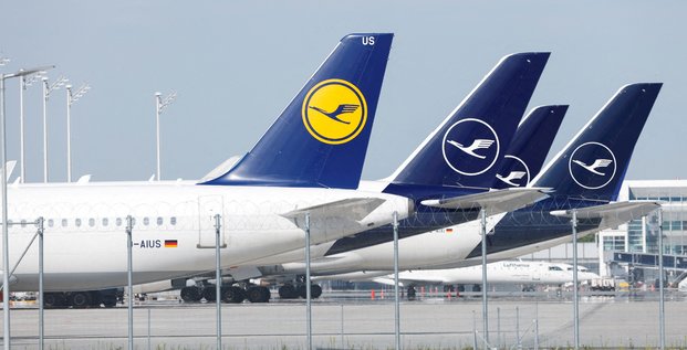 Des avions lufthansa a l'aeroport du munich, en allemagne