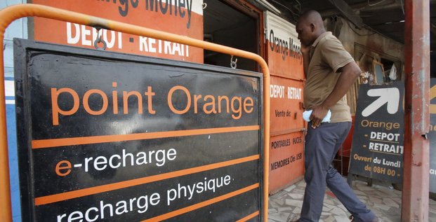 Orange Money, Afrique, Côte d'Ivoire, smartphone, pico crédit, paiement mobile,