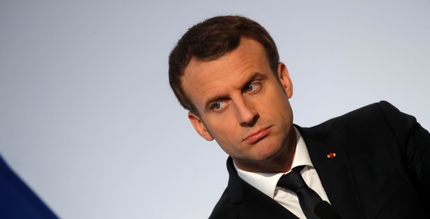 Macron n'ecarte pas des evolutions en corse