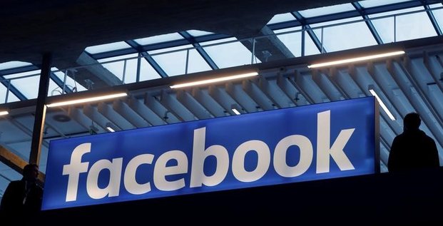 Facebook change de strategie pour donner la priorite aux amis