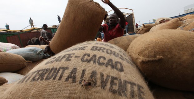 Entrepôt de cacao en Côte d'Ivoire