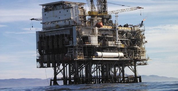 Plateforme pétrole offshore shell