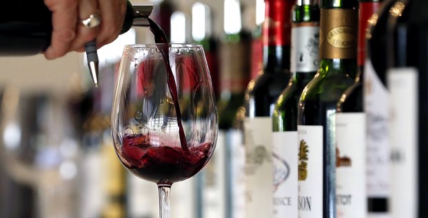 Vin rouge, bordeaux, viticulture, vigne, verre, bouteille,