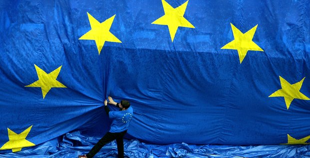 Europe, zone euro, Commission européenne, Bruxelles, drapeau, étoiles, flag,