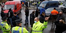 Des chauffeurs routiers en colere demandent a quitter le royaume-uni