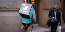 Deliveroo leve 385 millions de dollars