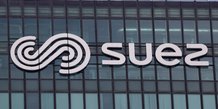 Suez conteste la validite de l'offre de veolia