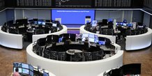 Les bourses europeennes terminent en hausse