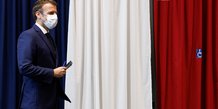 Macron appelle a tirer les consequences de l'abstention aux regionales