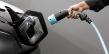 Renault annonce un objectif de 90% de vehicules electriques en 2030