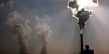Pres de 3.000 centrales au charbon doivent fermer pour contrer le changement climatique, selon une etude